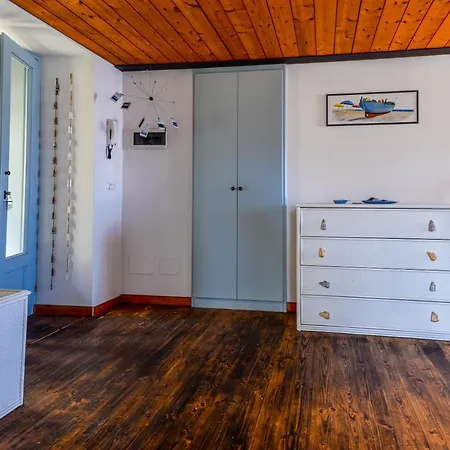 Loft Il Mare Front Sea 아파트 리오마리나